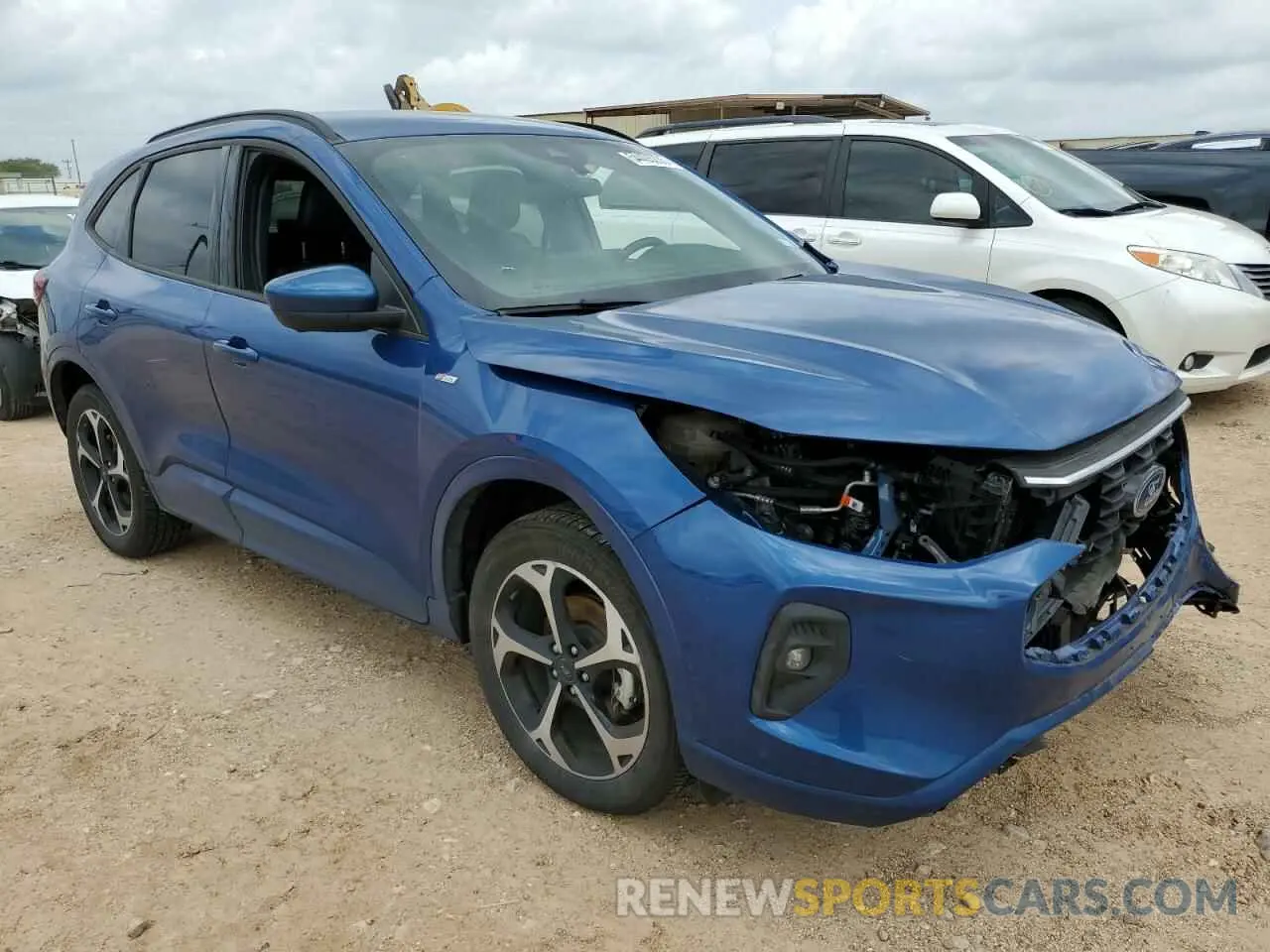 4 fotografías del automóvil dañado 1FMCU9NA4PUB46326 FORD ESCAPE ST 2023