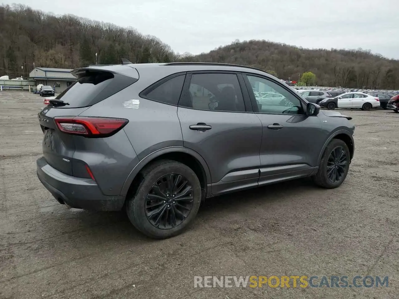 3 fotografías del automóvil dañado 1FMCU9PA0PUA56104 FORD ESCAPE ST 2023