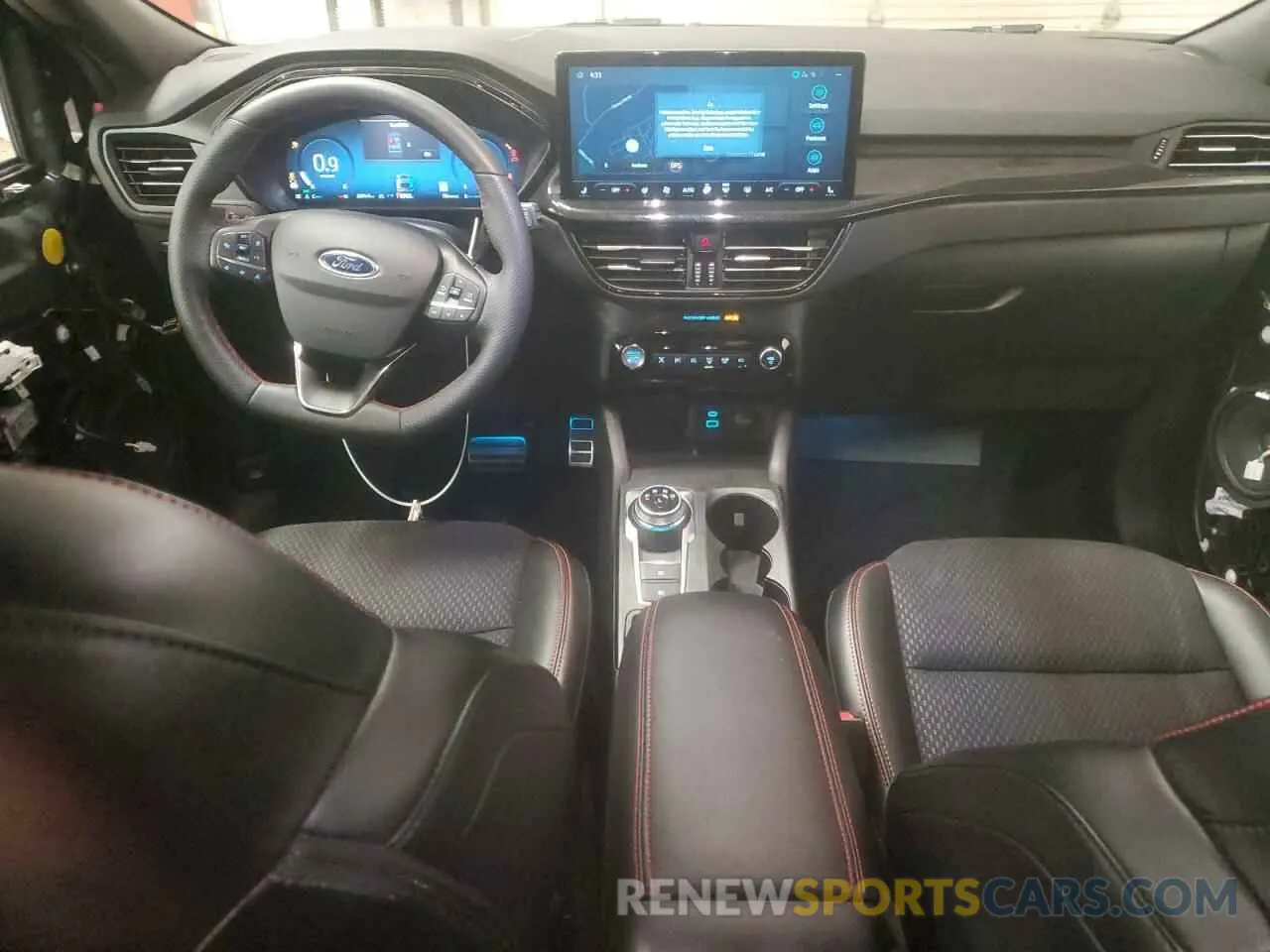 8 fotografías del automóvil dañado 1FMCU9PA5PUB37602 FORD ESCAPE ST 2023