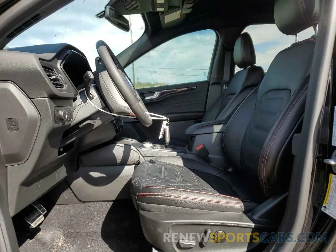 7 fotografías del automóvil dañado 1FMCU9PA6PUA94968 FORD ESCAPE ST 2023