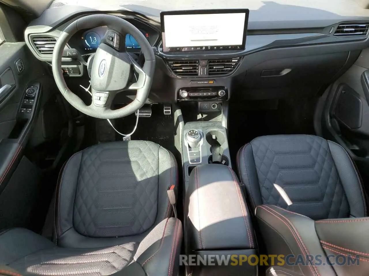 8 fotografías del automóvil dañado 1FMCU9PA6PUA94968 FORD ESCAPE ST 2023