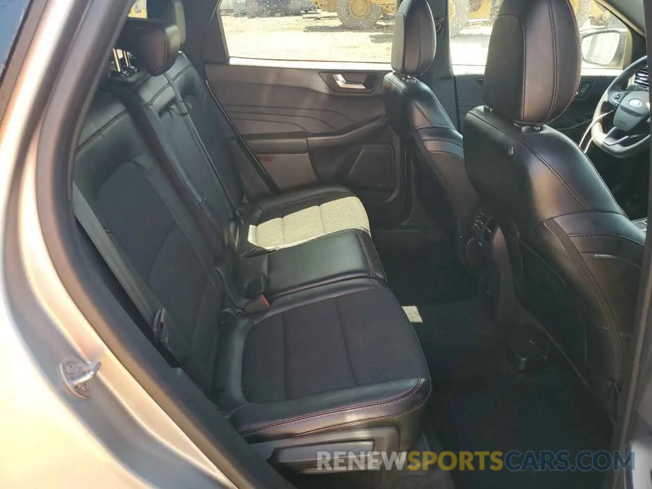 11 fotografías del automóvil dañado 1FMCU0MN2RUA25149 FORD ESCAPE ST 2024