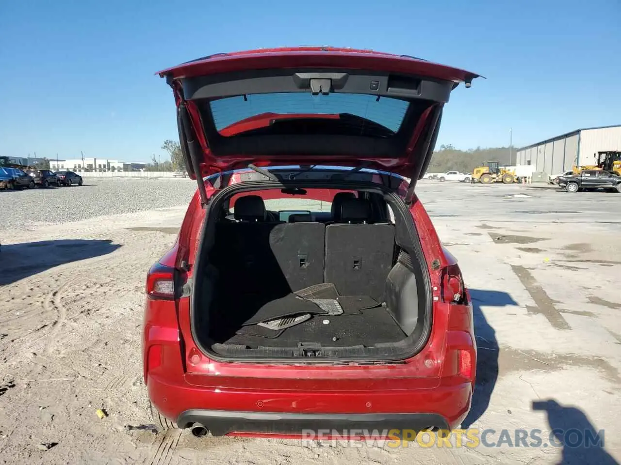6 fotografías del automóvil dañado 1FMCU0MN3RUA28349 FORD ESCAPE ST 2024