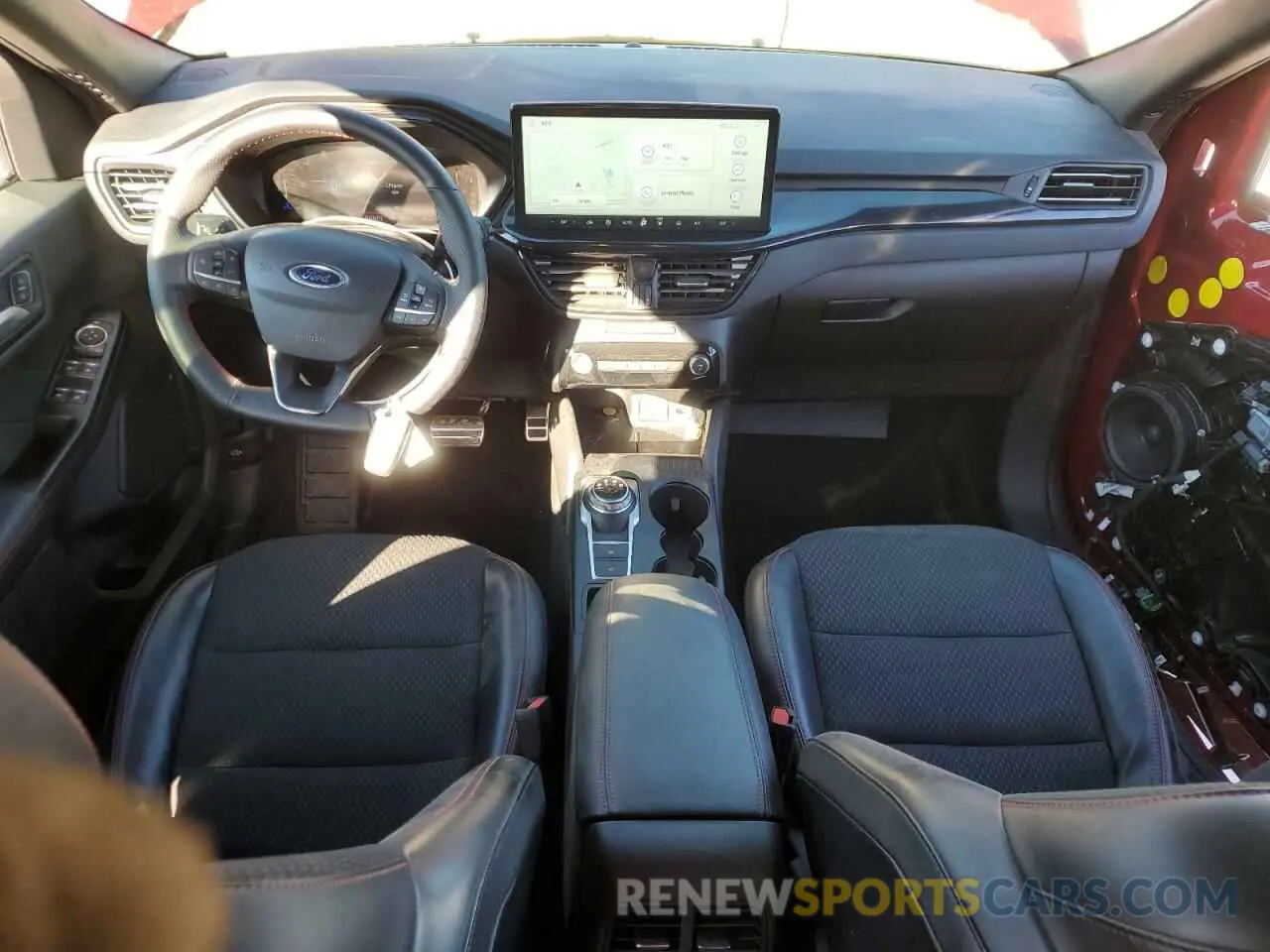 8 fotografías del automóvil dañado 1FMCU0MN3RUA28349 FORD ESCAPE ST 2024