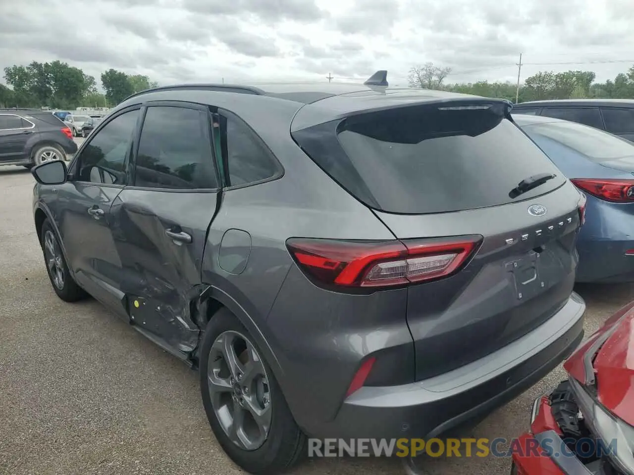 2 fotografías del automóvil dañado 1FMCU0MN3RUB33876 FORD ESCAPE ST 2024