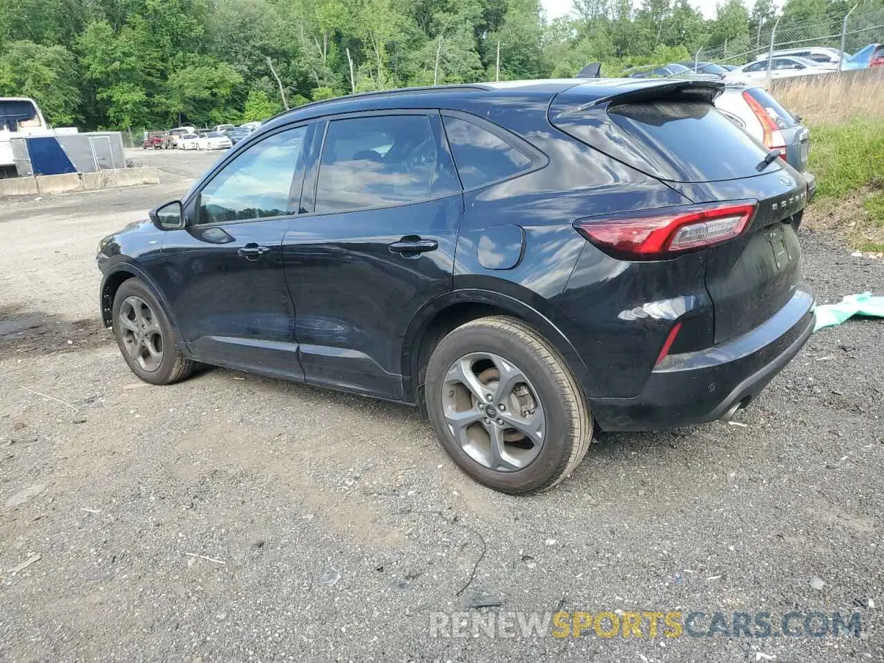 2 fotografías del automóvil dañado 1FMCU0MN5RUA47999 FORD ESCAPE ST 2024