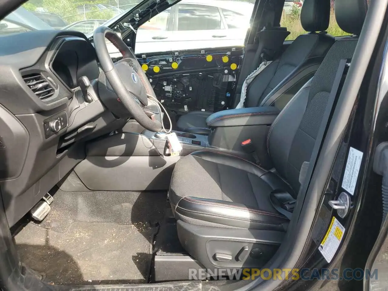 7 fotografías del automóvil dañado 1FMCU0MN5RUA47999 FORD ESCAPE ST 2024