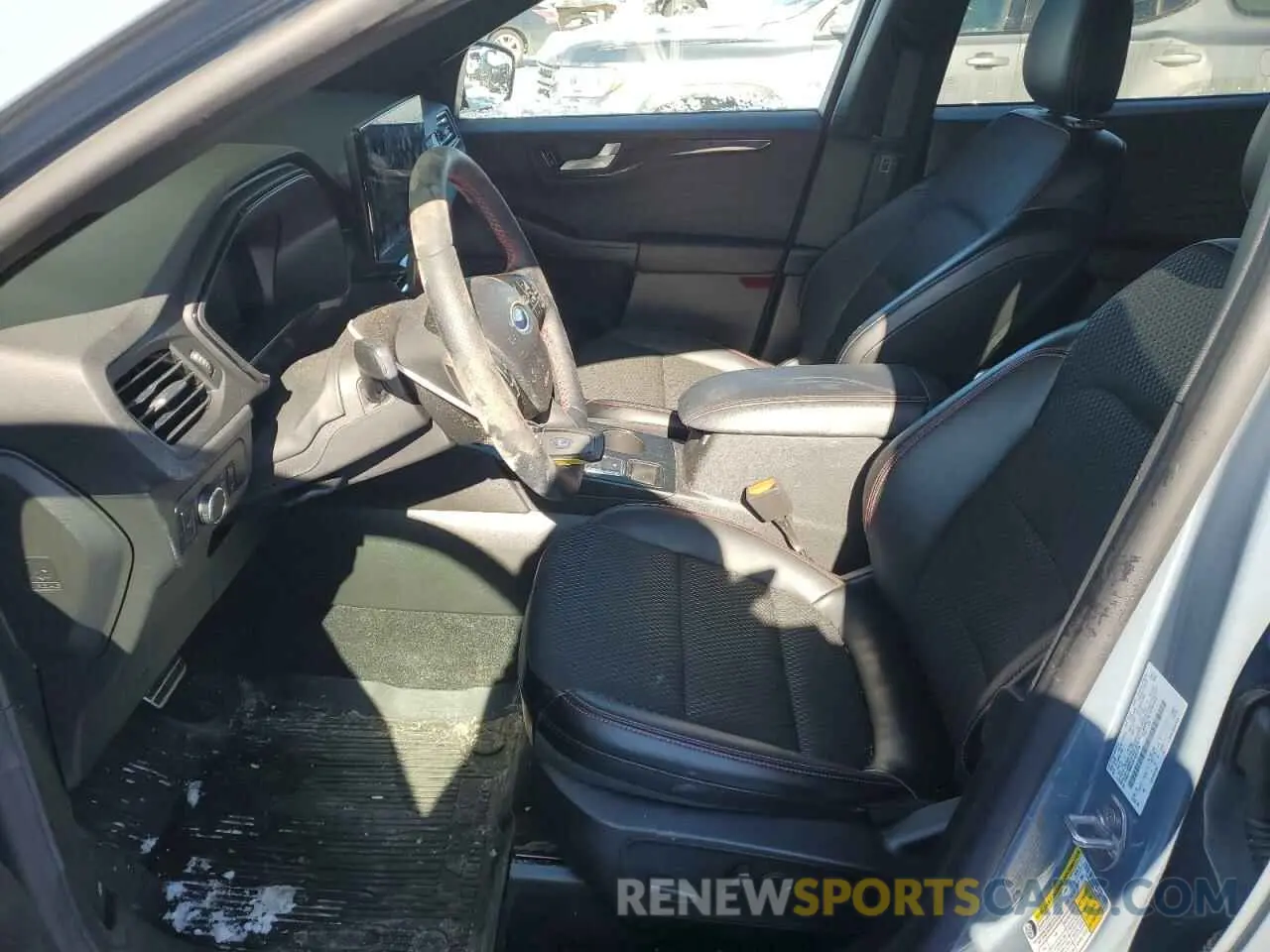 7 fotografías del automóvil dañado 1FMCU9MN4RUB53719 FORD ESCAPE ST 2024