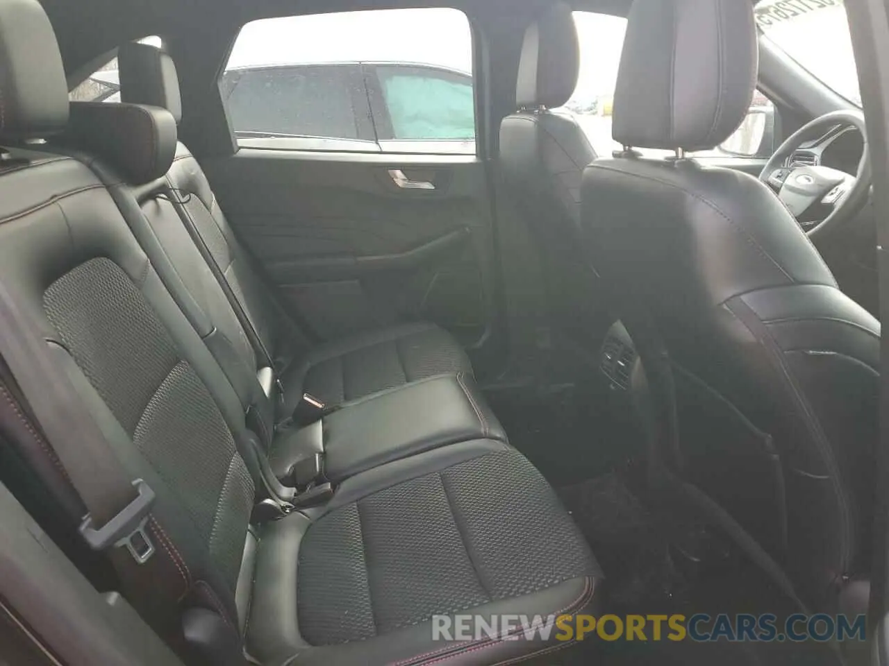 11 fotografías del automóvil dañado 1FMCU9MN5RUB43491 FORD ESCAPE ST 2024