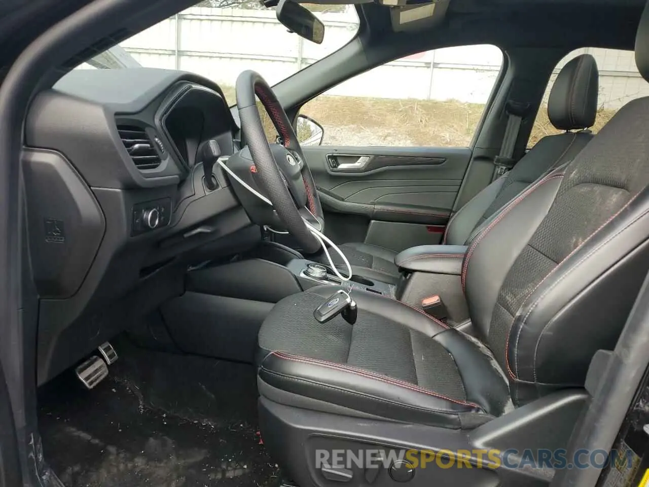 7 fotografías del automóvil dañado 1FMCU9MN5RUB43491 FORD ESCAPE ST 2024