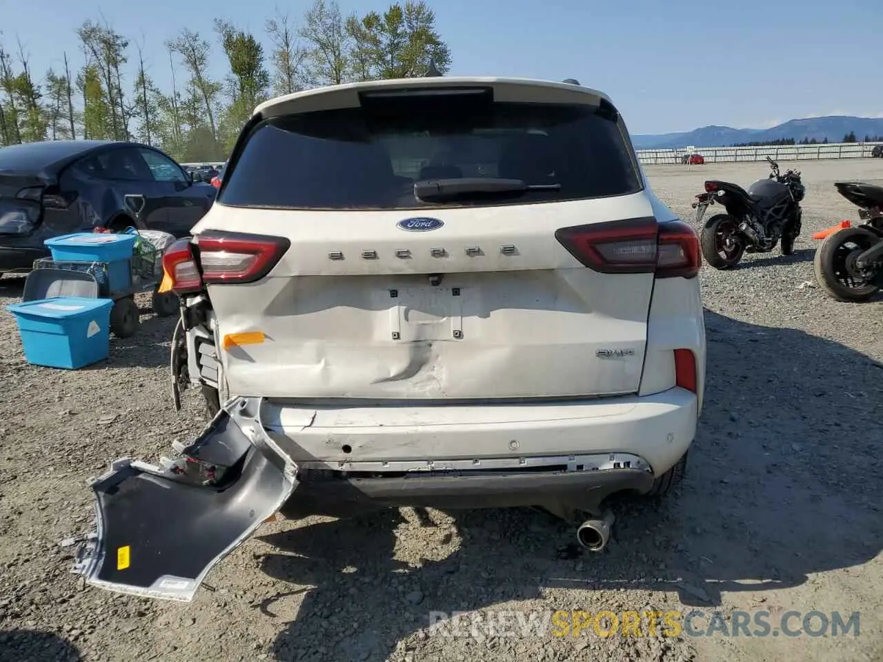 6 fotografías del automóvil dañado 1FMCU9MN8RUA38363 FORD ESCAPE ST 2024