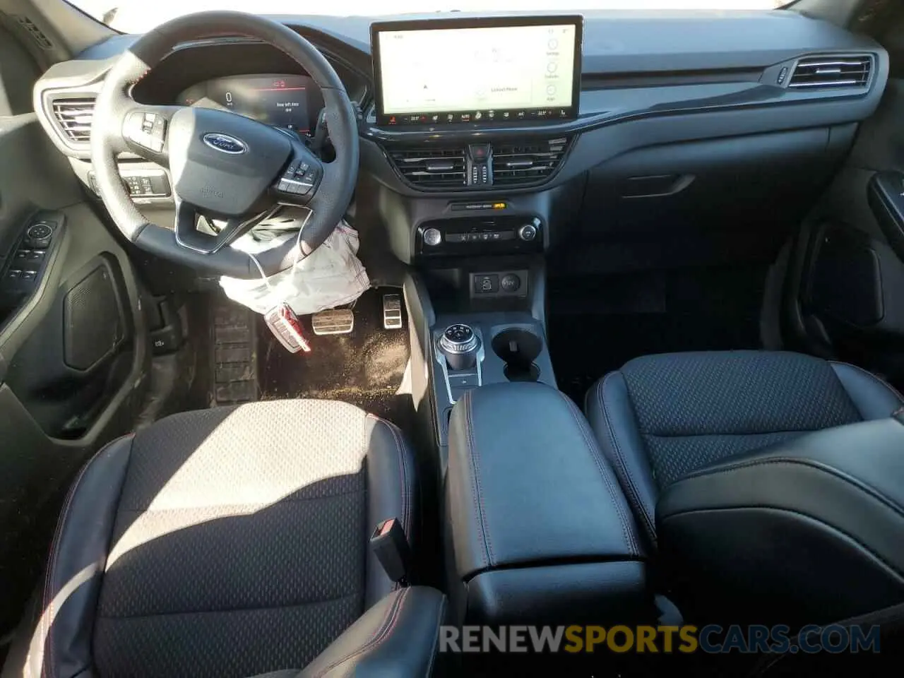 8 fotografías del automóvil dañado 1FMCU9MN9RUA78886 FORD ESCAPE ST 2024