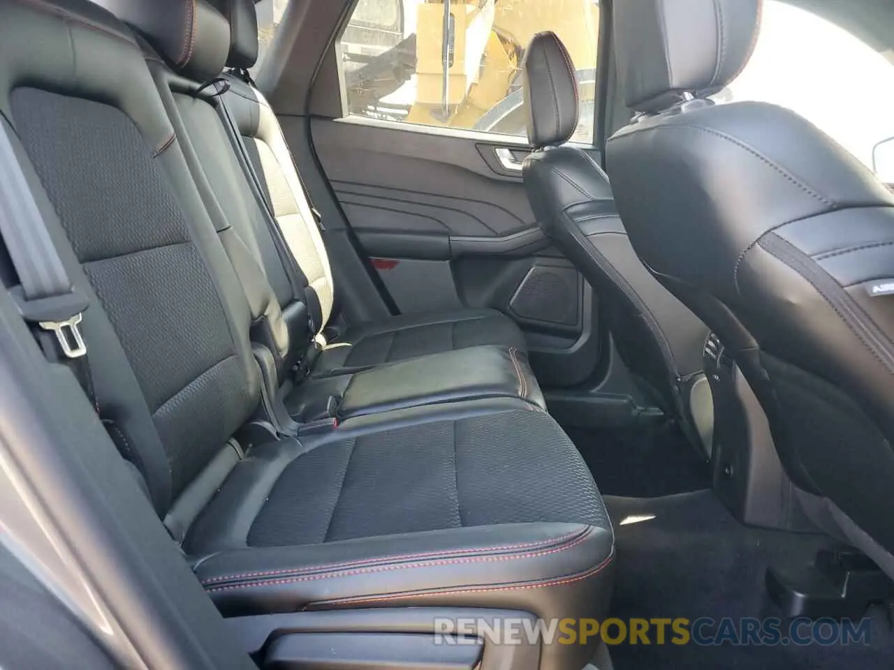 10 fotografías del automóvil dañado 1FMCU0MN5SUA63805 FORD ESCAPE ST 2025