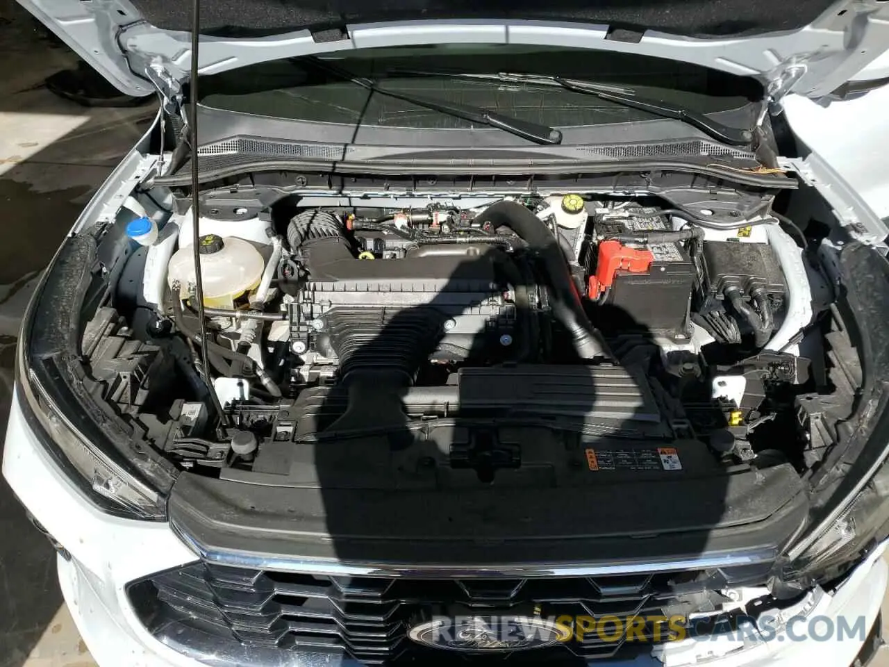 12 fotografías del automóvil dañado 1FMCU9NA8SUA42348 FORD ESCAPE ST 2025