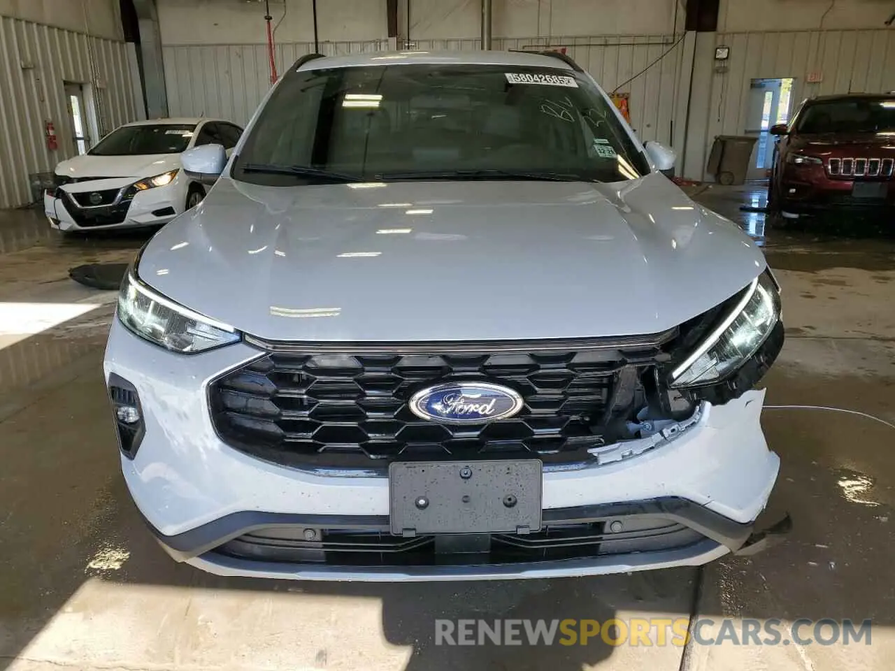 5 fotografías del automóvil dañado 1FMCU9NA8SUA42348 FORD ESCAPE ST 2025