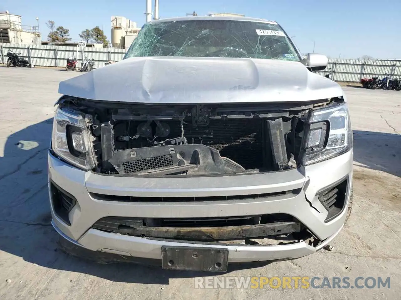 5 fotografías del automóvil dañado 1FMJK1HT4KEA35533 FORD EXPEDITION 2019