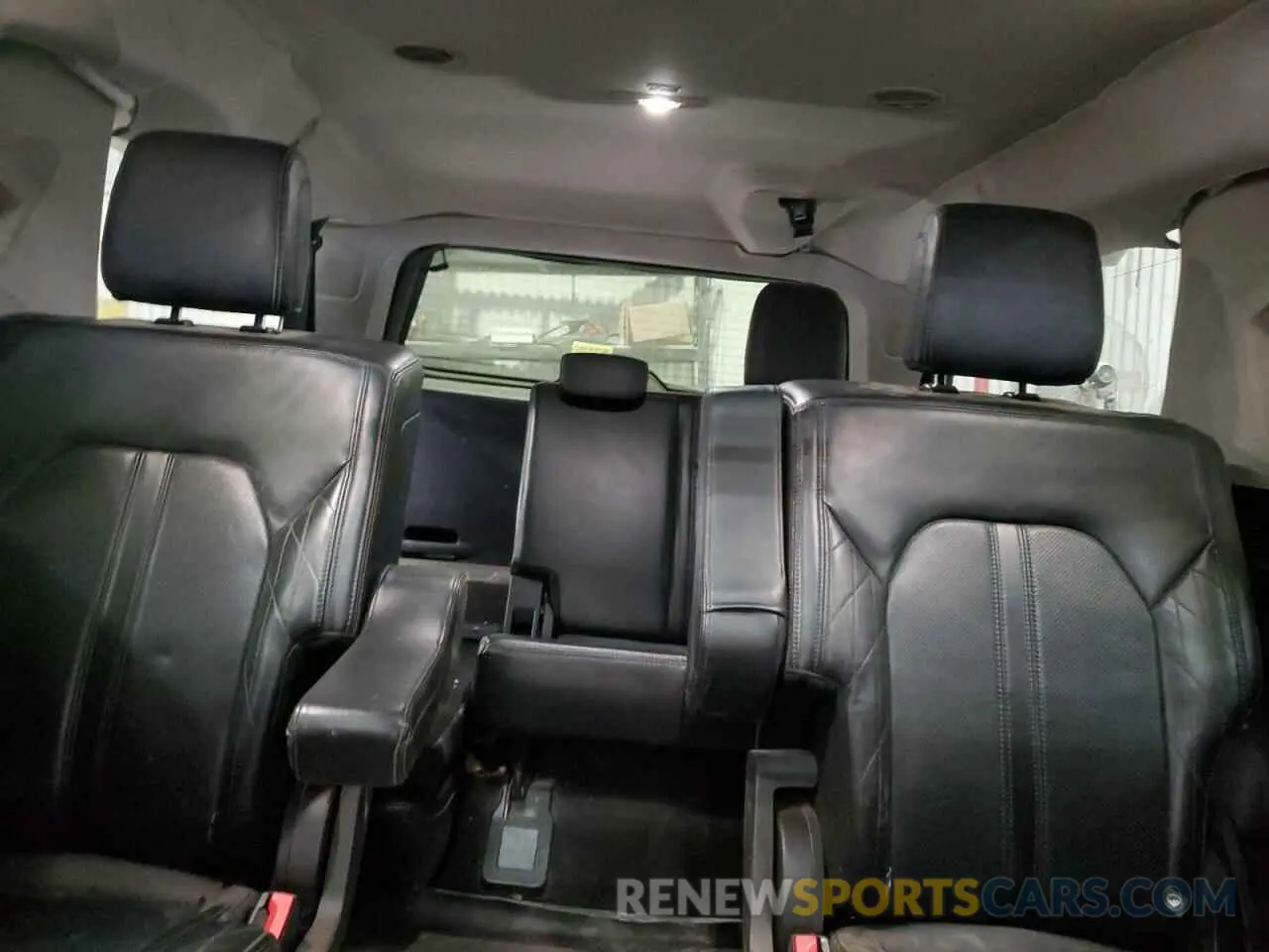 10 fotografías del automóvil dañado 1FMJK1MTXKEA11808 FORD EXPEDITION 2019