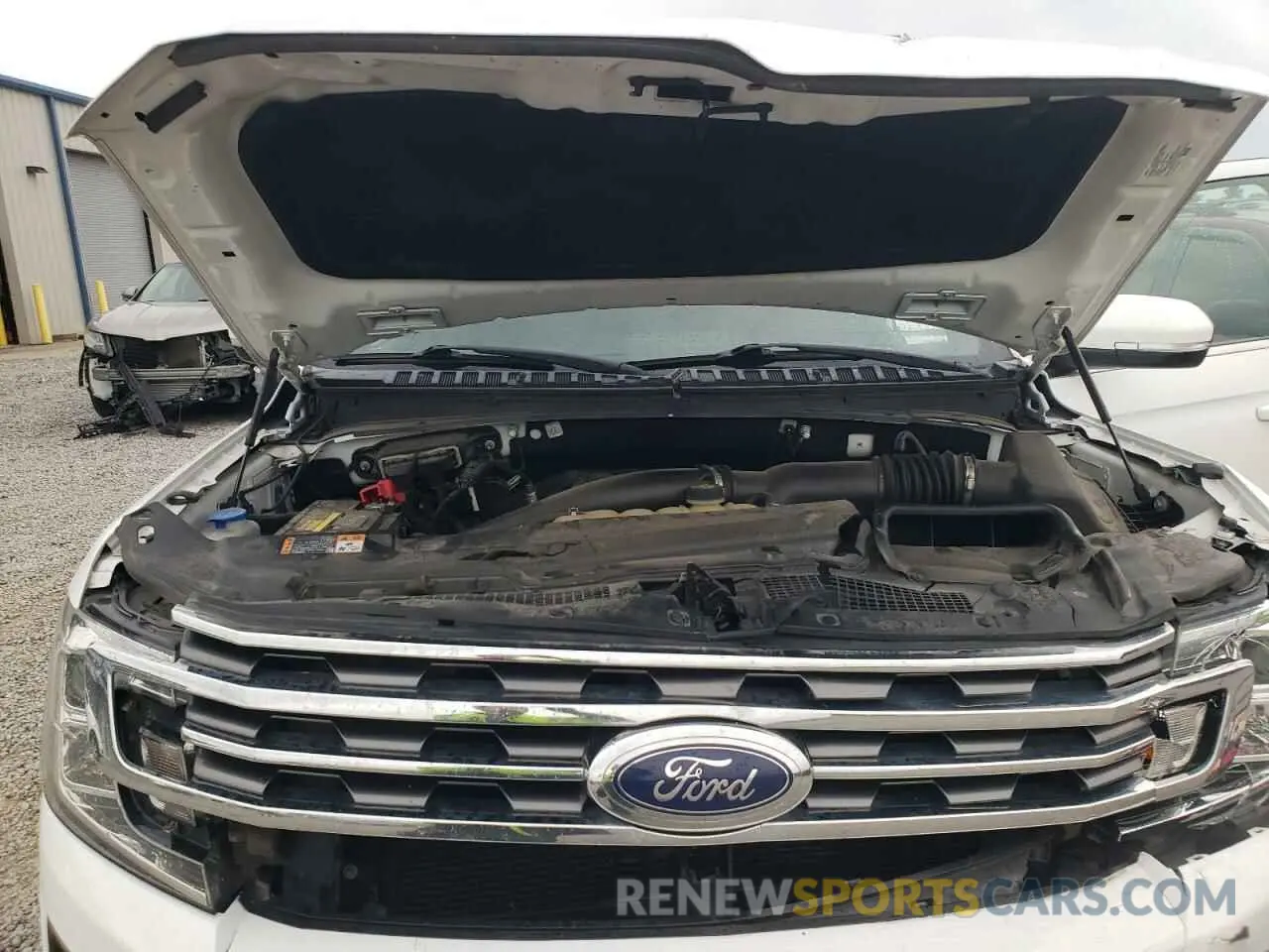 12 fotografías del automóvil dañado 1FMJU1HT0KEA47639 FORD EXPEDITION 2019