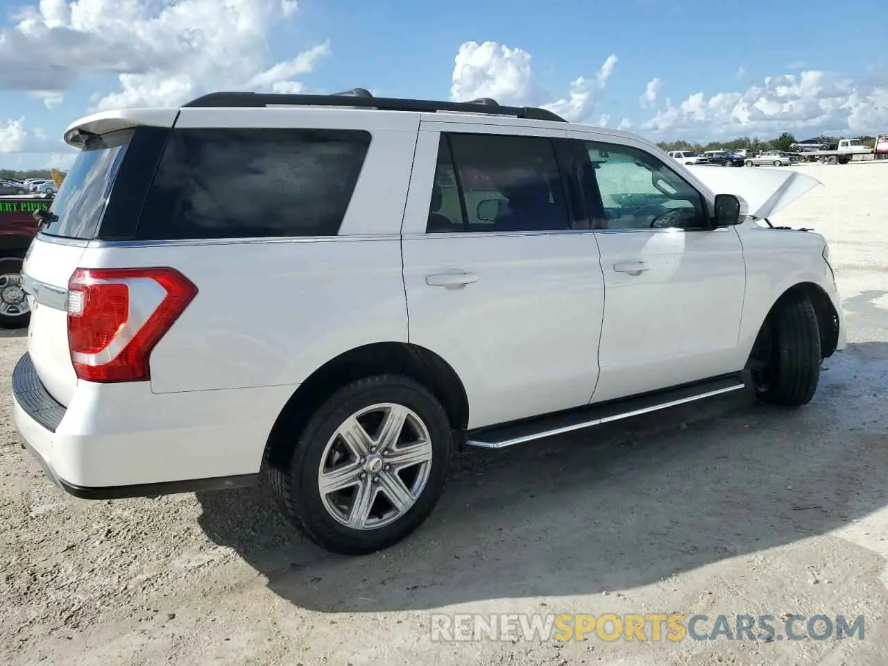 3 fotografías del automóvil dañado 1FMJU1HT2KEA45763 FORD EXPEDITION 2019