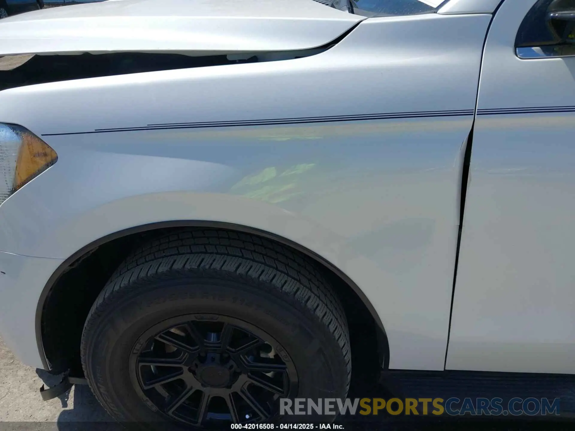 17 fotografías del automóvil dañado 1FMJU1HT3KEA10827 FORD EXPEDITION 2019