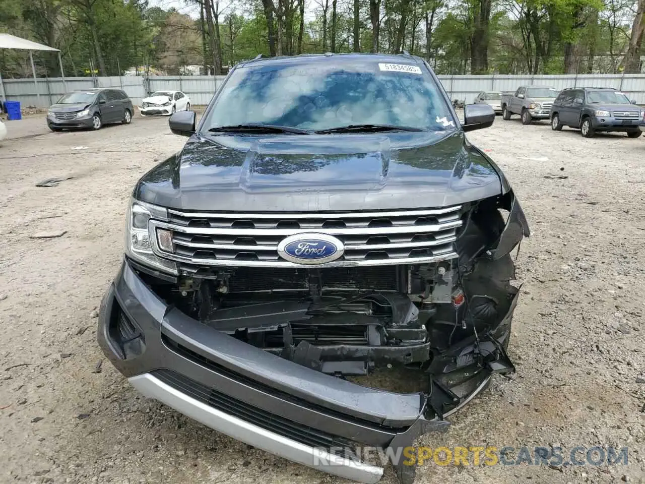 5 fotografías del automóvil dañado 1FMJU1HT3KEA75175 FORD EXPEDITION 2019