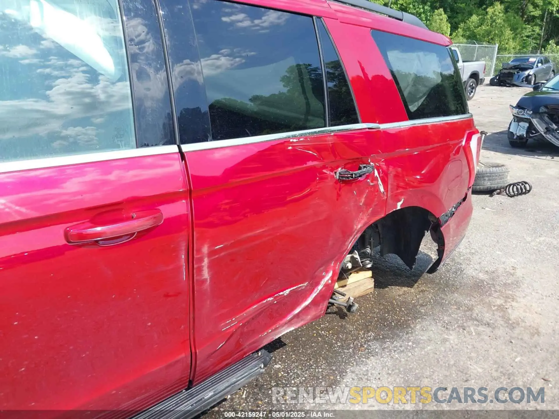 18 fotografías del automóvil dañado 1FMJU1HT5KEA71256 FORD EXPEDITION 2019