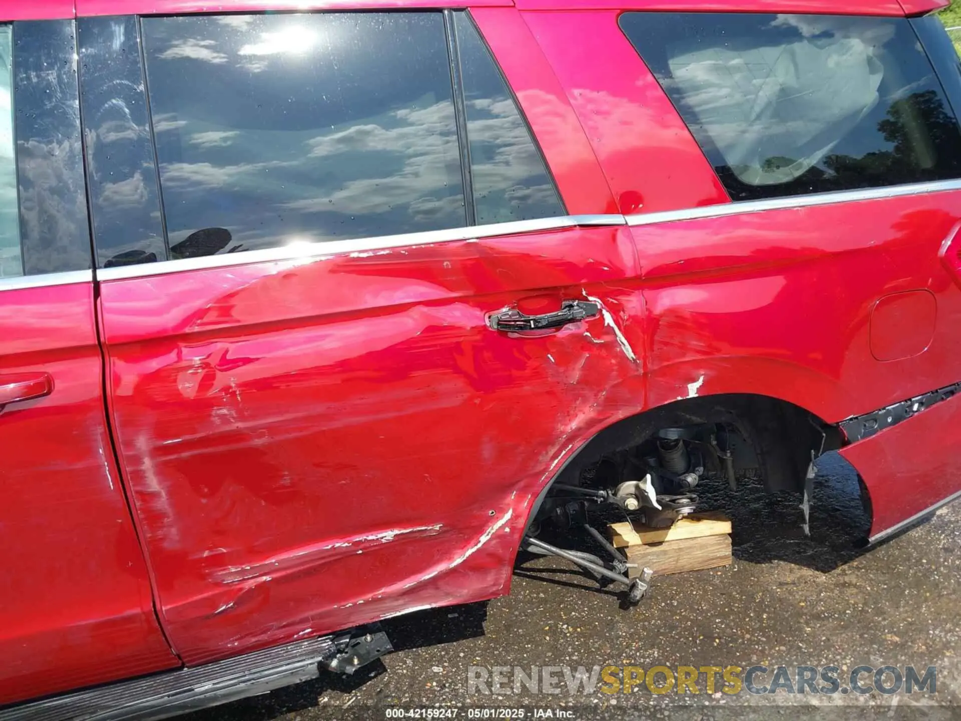 6 fotografías del automóvil dañado 1FMJU1HT5KEA71256 FORD EXPEDITION 2019