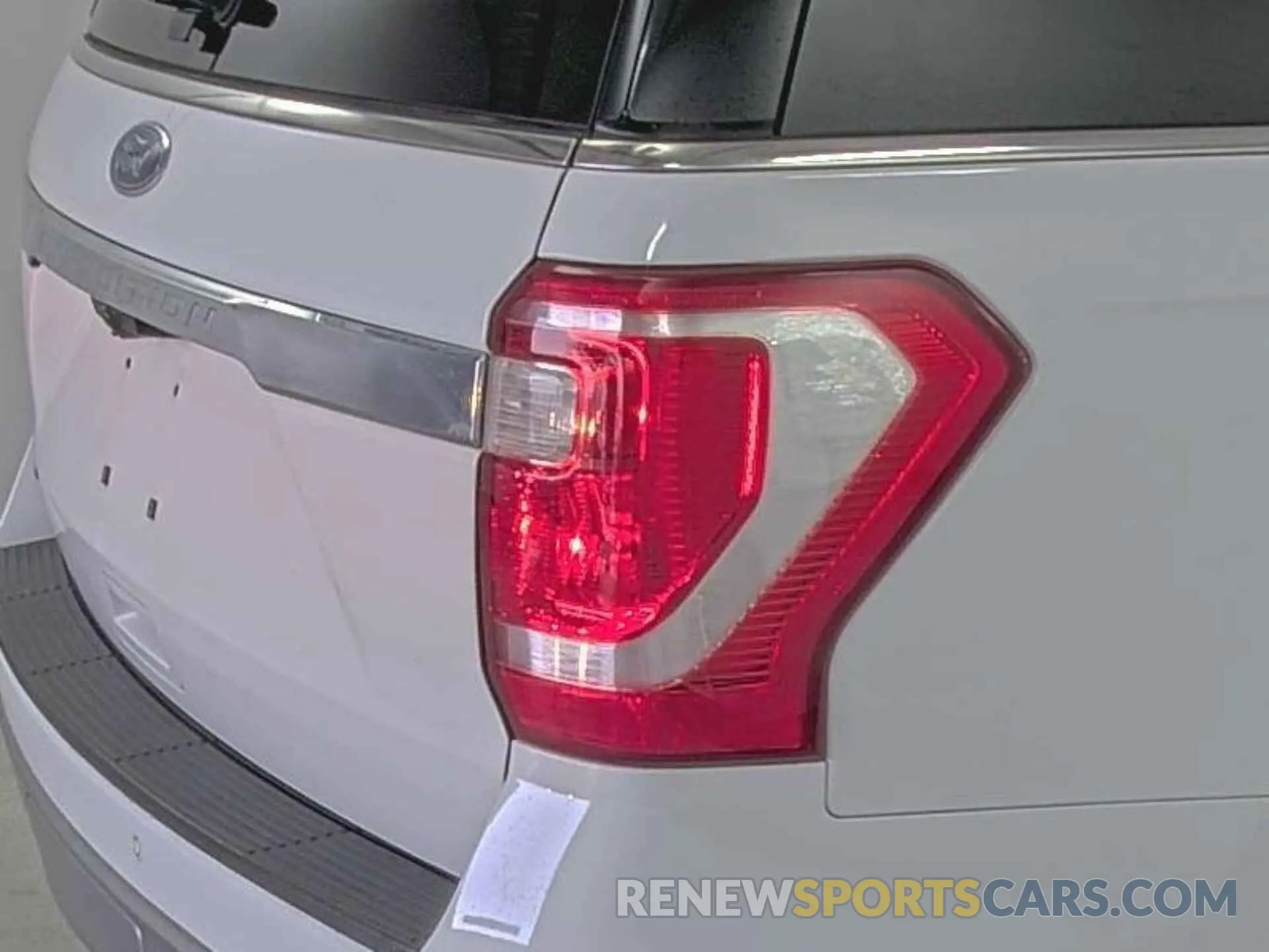 14 fotografías del automóvil dañado 1FMJU1JT0KEA88556 FORD EXPEDITION 2019