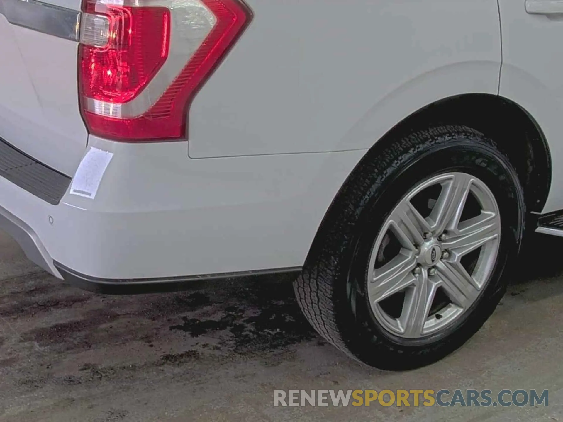 23 fotografías del automóvil dañado 1FMJU1JT0KEA88556 FORD EXPEDITION 2019