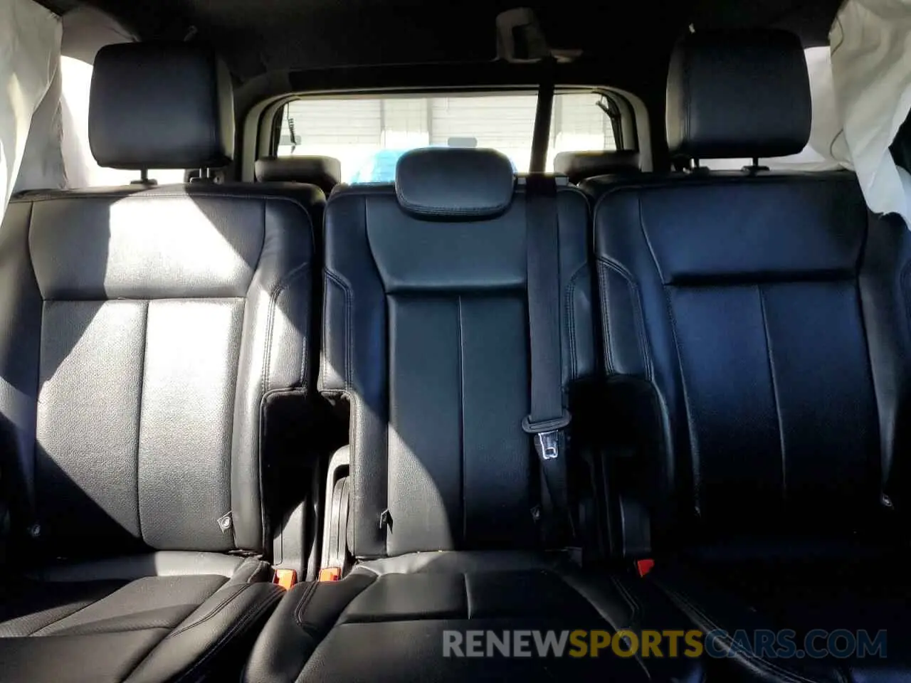 10 fotografías del automóvil dañado 1FMJU1JT4KEA32734 FORD EXPEDITION 2019