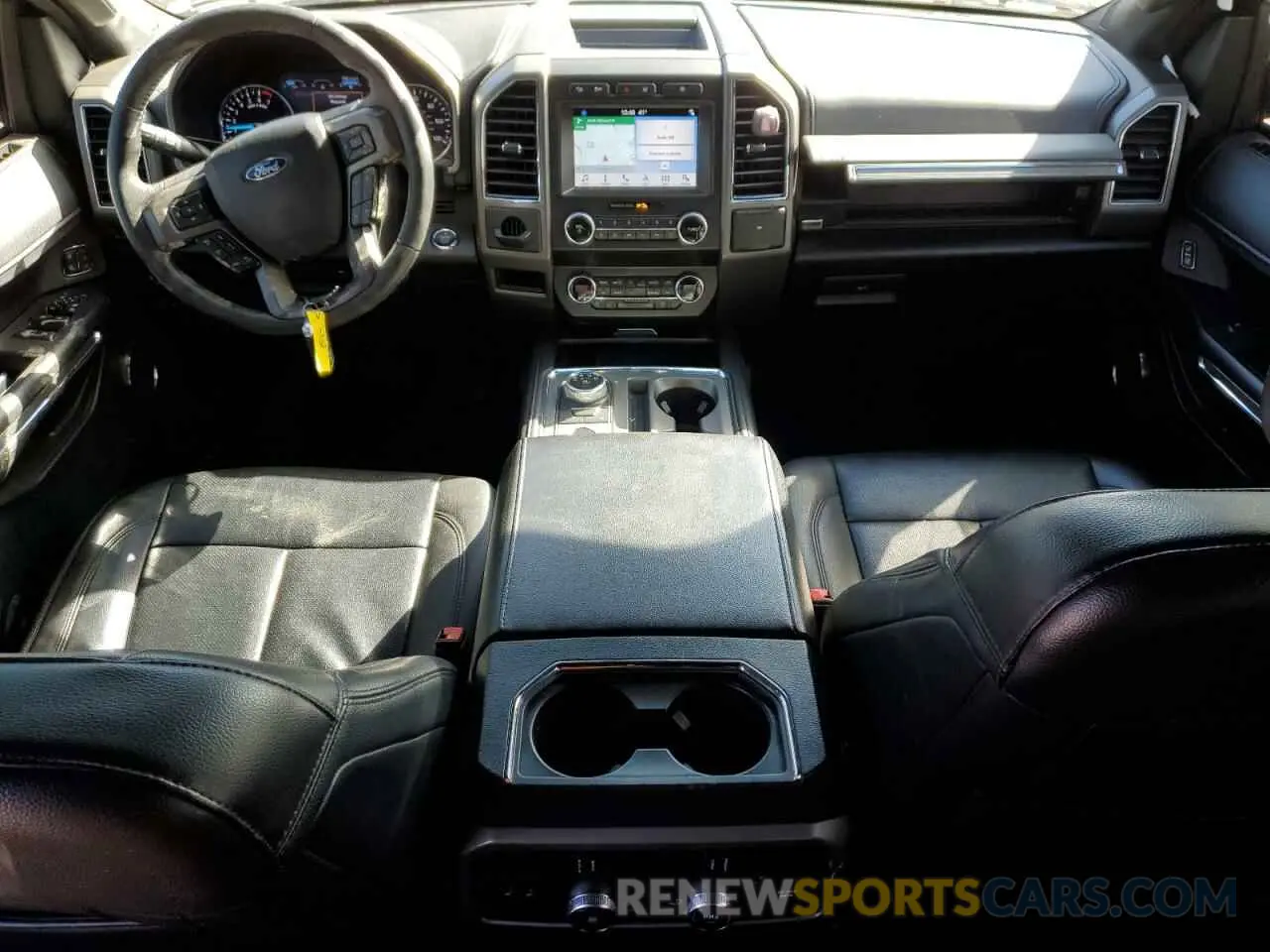 8 fotografías del automóvil dañado 1FMJU1JT4KEA32734 FORD EXPEDITION 2019