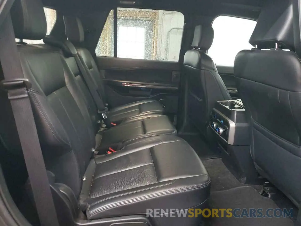11 fotografías del automóvil dañado 1FMJU1JT8KEA74193 FORD EXPEDITION 2019