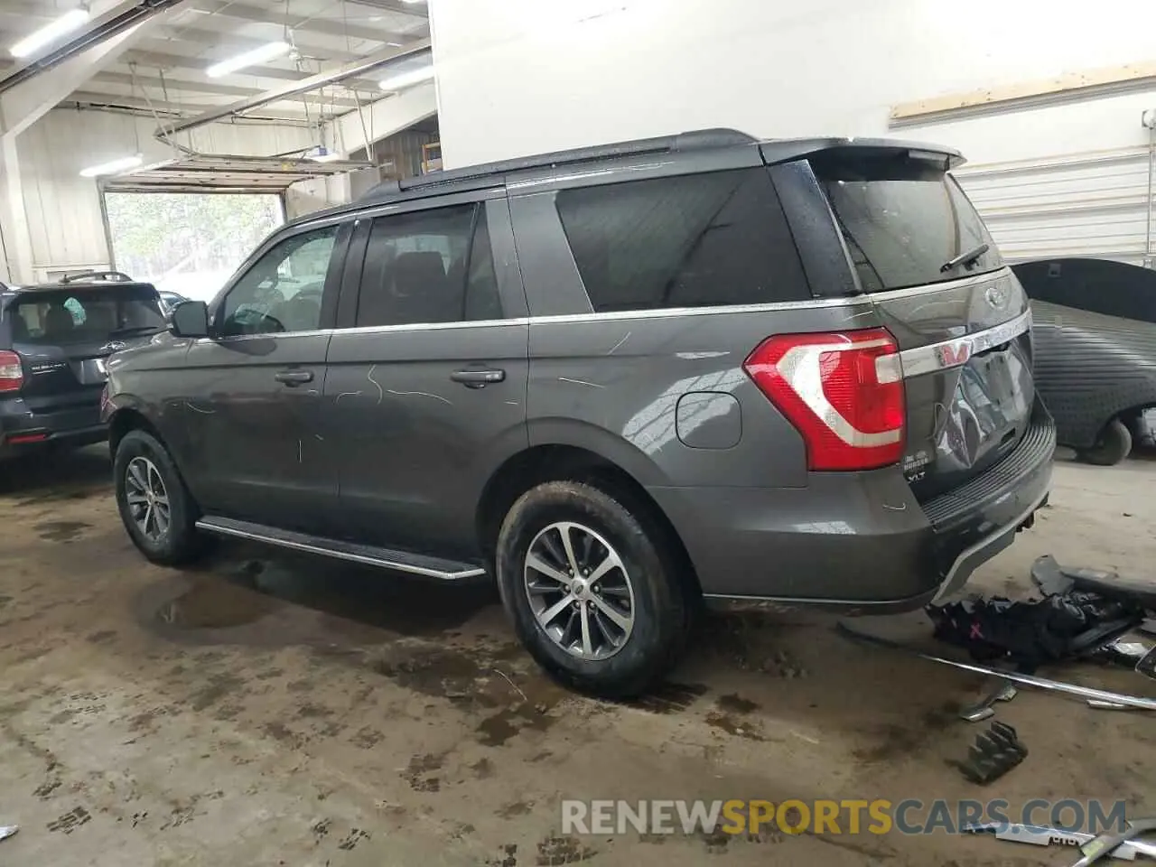 2 fotografías del automóvil dañado 1FMJU1JT8KEA74193 FORD EXPEDITION 2019
