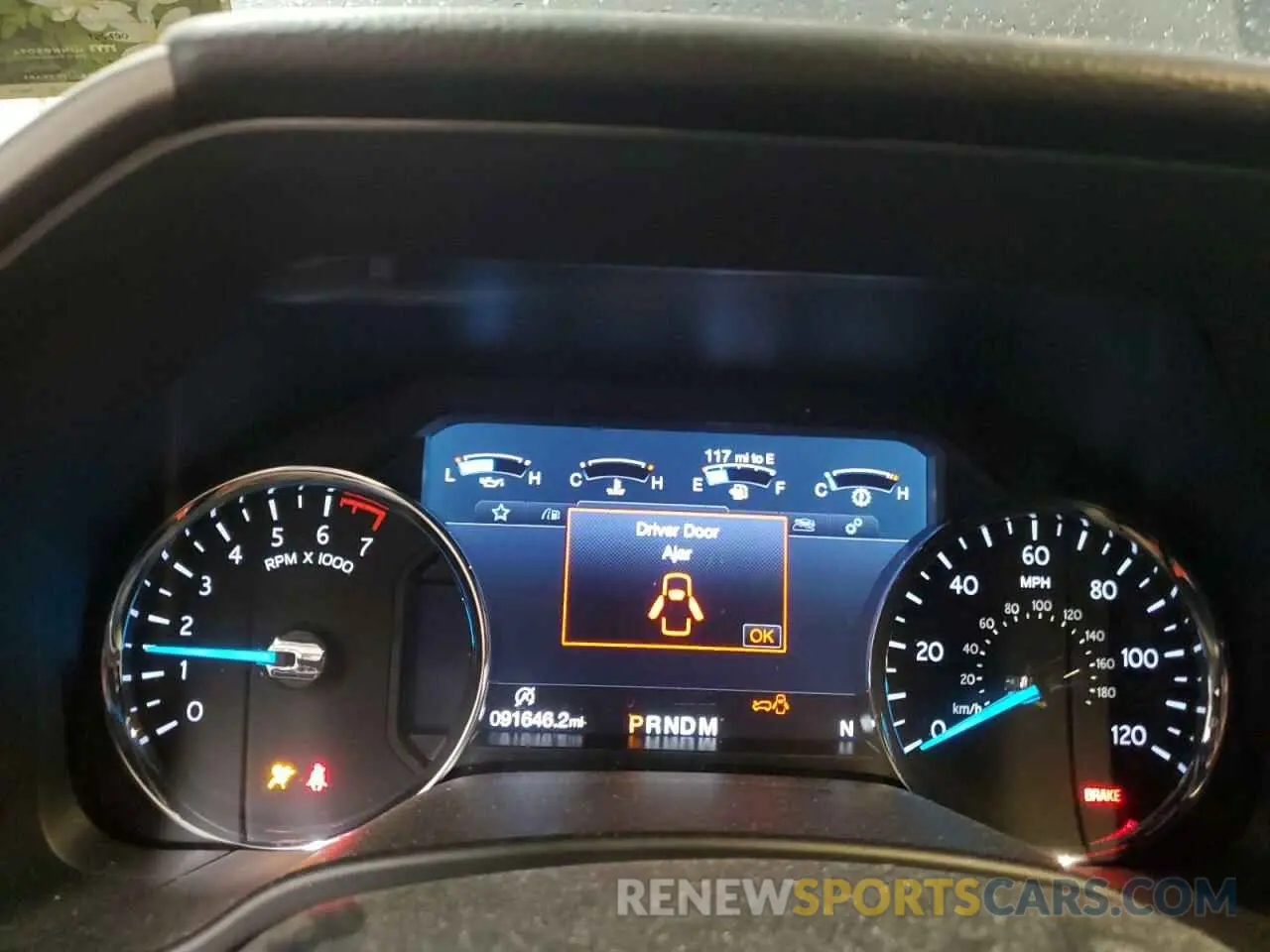 9 fotografías del automóvil dañado 1FMJU1JT8KEA74193 FORD EXPEDITION 2019