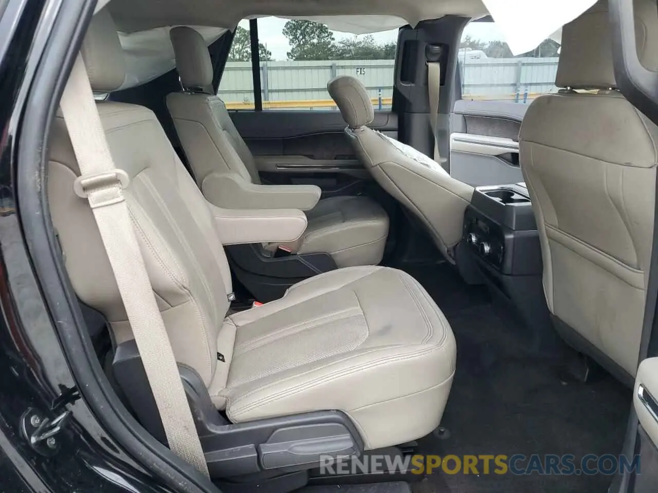 11 fotografías del automóvil dañado 1FMJU1KT2KEA87746 FORD EXPEDITION 2019
