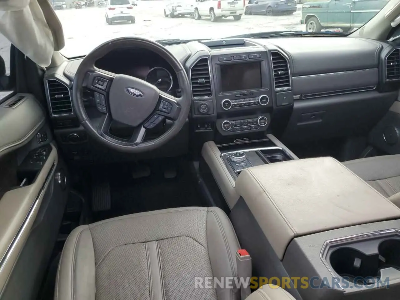 8 fotografías del automóvil dañado 1FMJU1KT2KEA87746 FORD EXPEDITION 2019