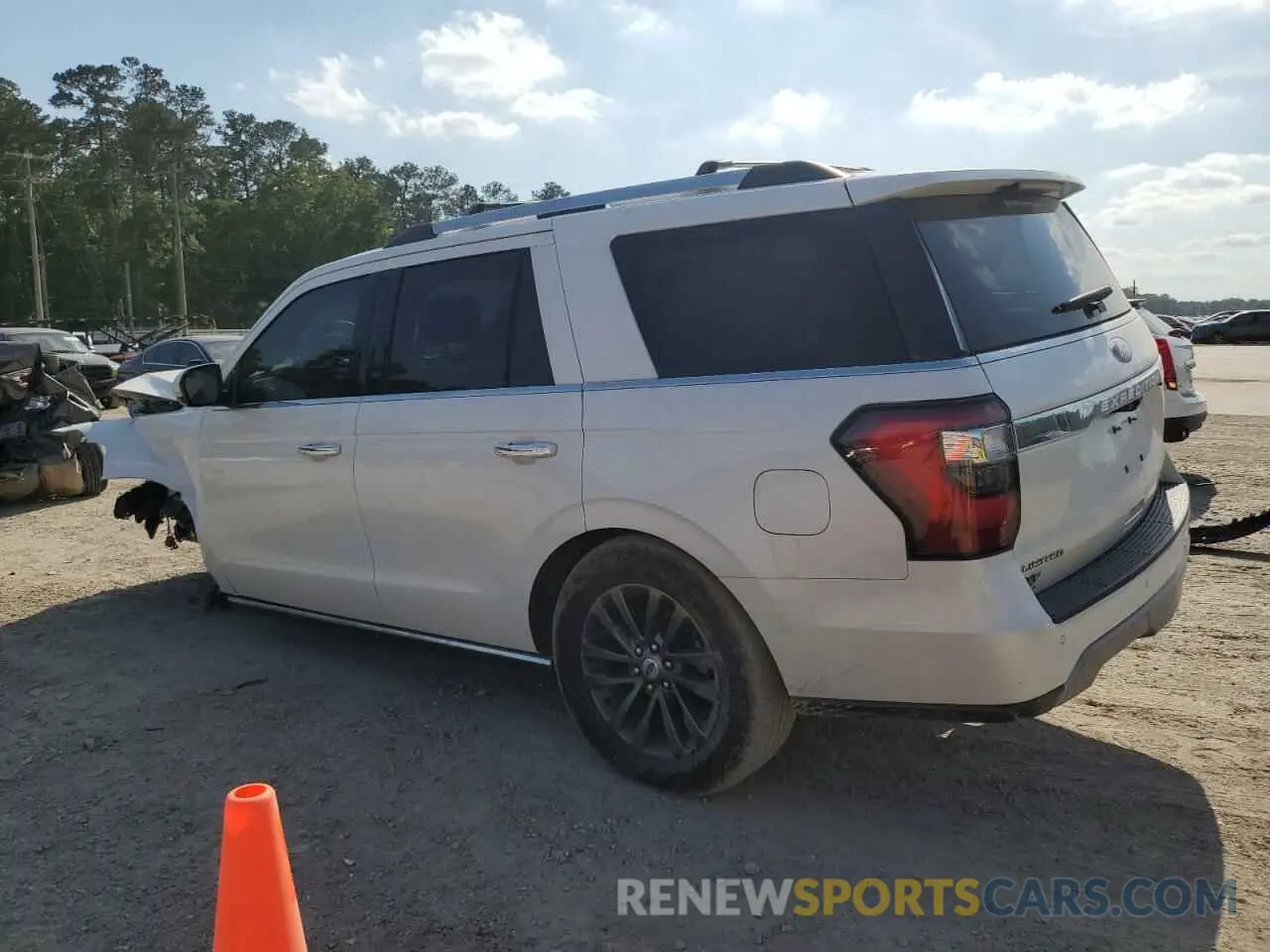 2 fotografías del automóvil dañado 1FMJU1KT6KEA84817 FORD EXPEDITION 2019