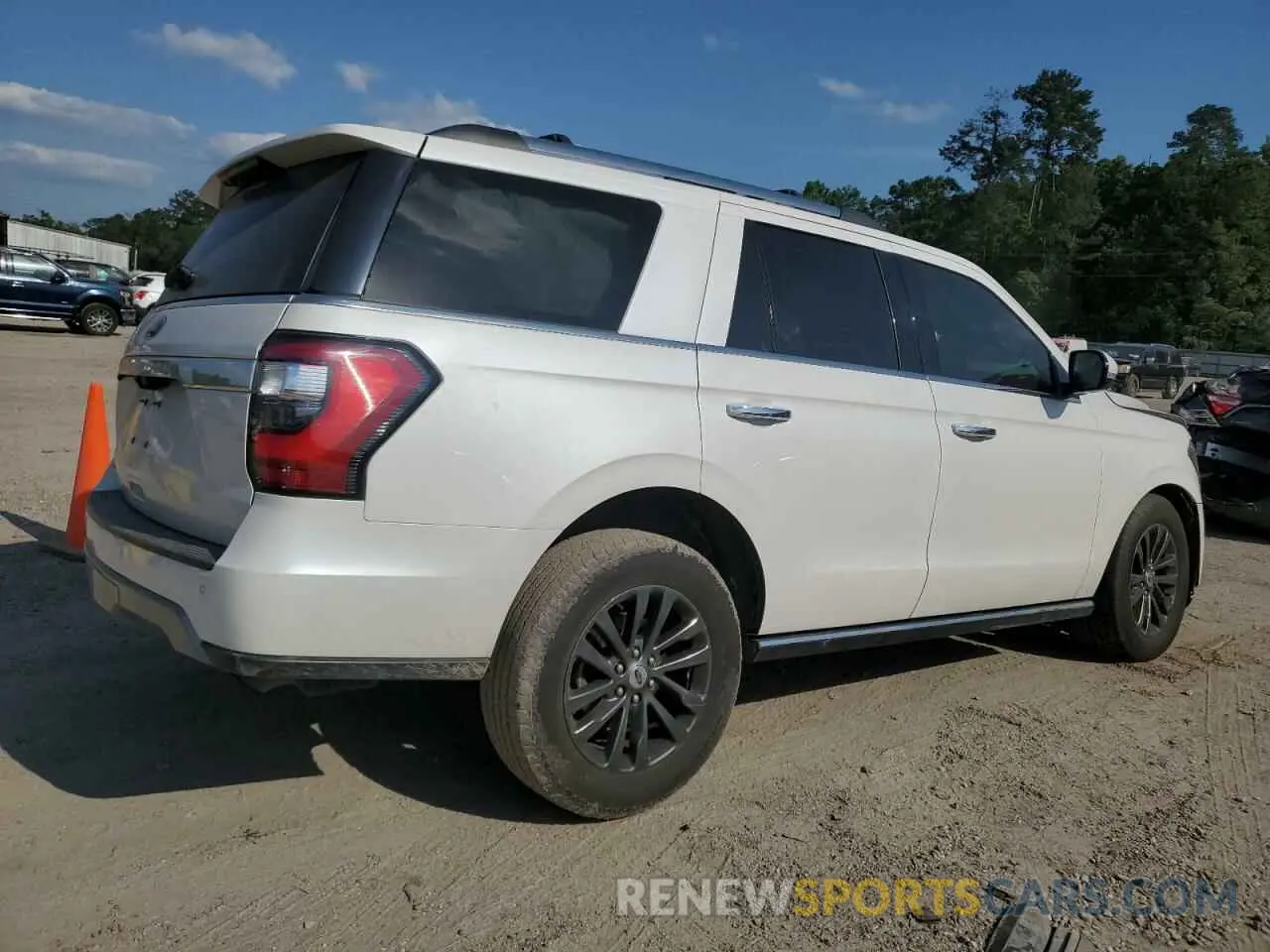 3 fotografías del automóvil dañado 1FMJU1KT6KEA84817 FORD EXPEDITION 2019