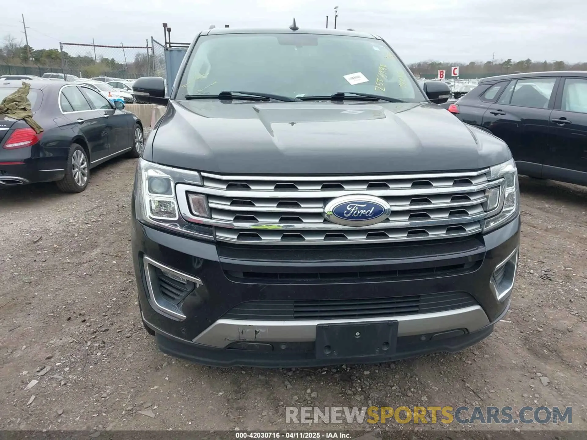 6 fotografías del automóvil dañado 1FMJU1KT8KEA38258 FORD EXPEDITION 2019