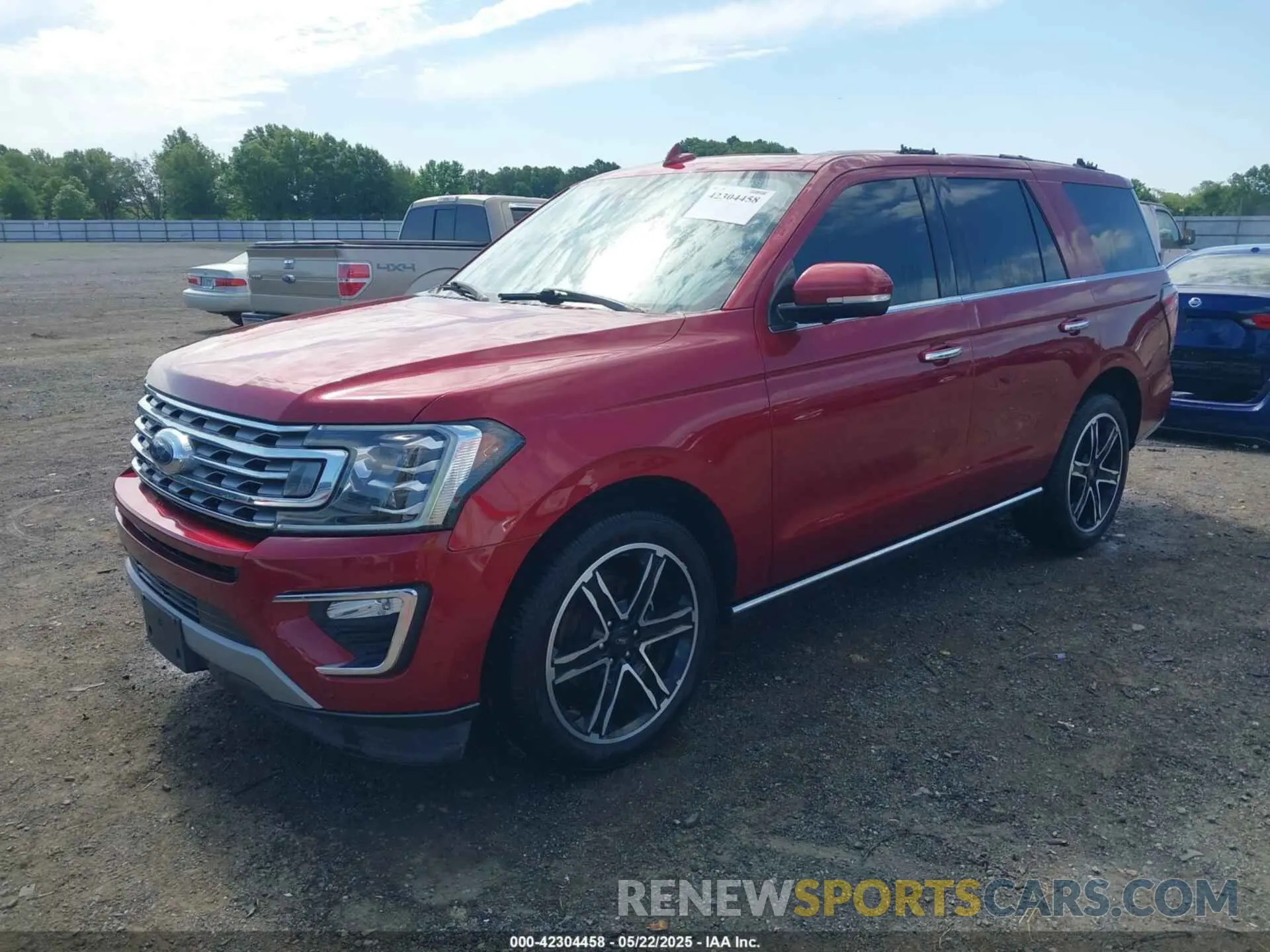 2 fotografías del automóvil dañado 1FMJU1KT8KEA66240 FORD EXPEDITION 2019