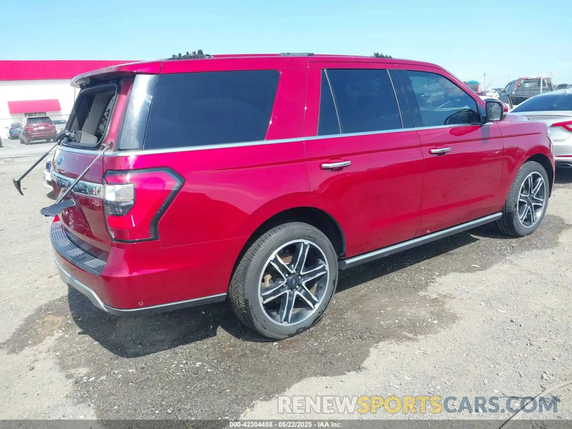 4 fotografías del automóvil dañado 1FMJU1KT8KEA66240 FORD EXPEDITION 2019
