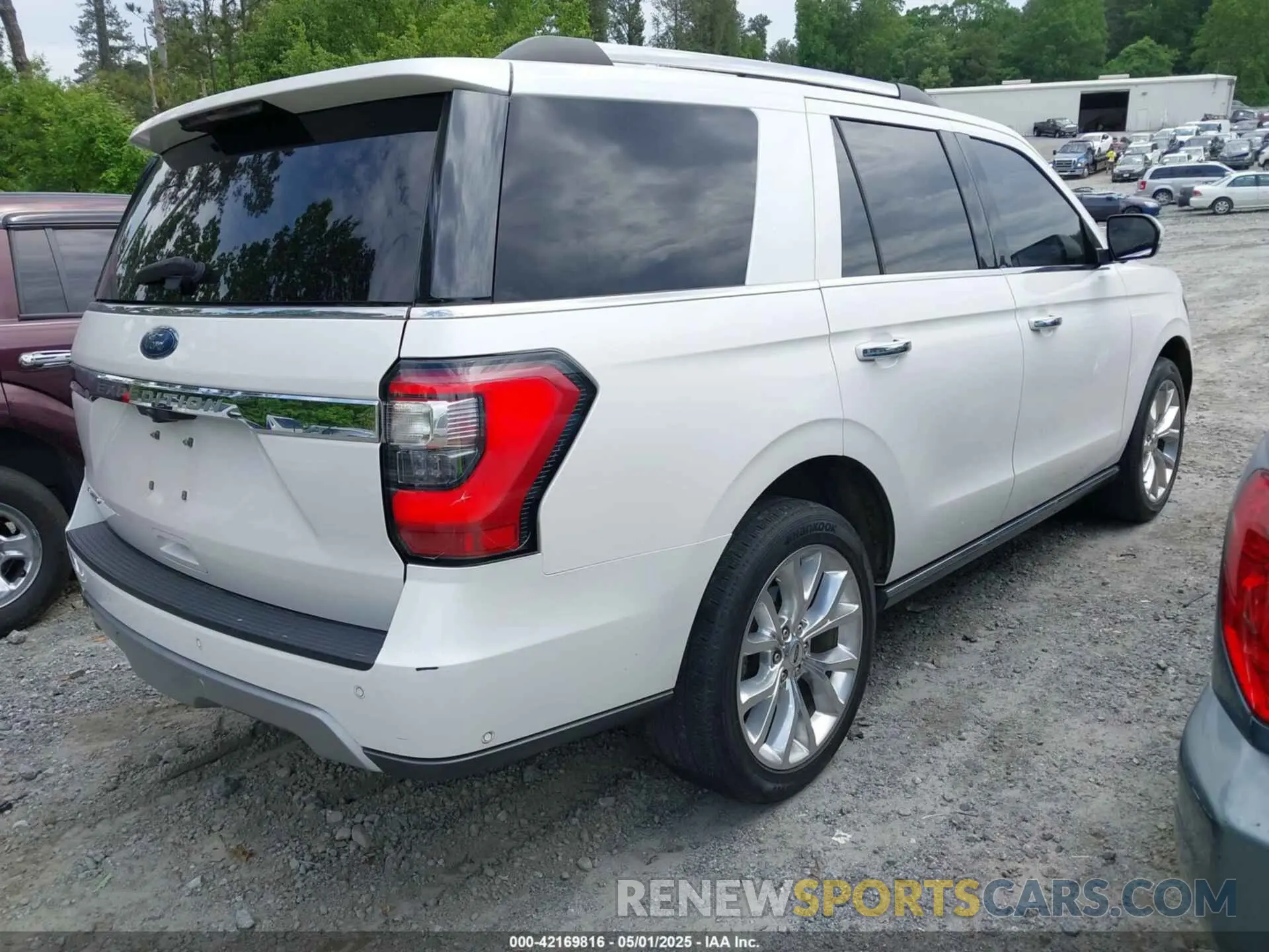 4 fotografías del automóvil dañado 1FMJU1KTXKEA86988 FORD EXPEDITION 2019