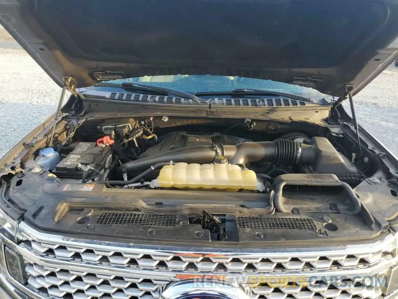 12 fotografías del automóvil dañado 1FMJU1LTXKEA56503 FORD EXPEDITION 2019