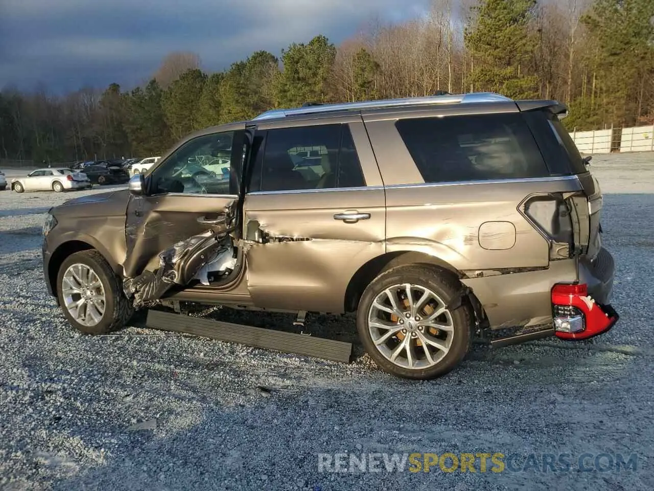 2 fotografías del automóvil dañado 1FMJU1LTXKEA56503 FORD EXPEDITION 2019