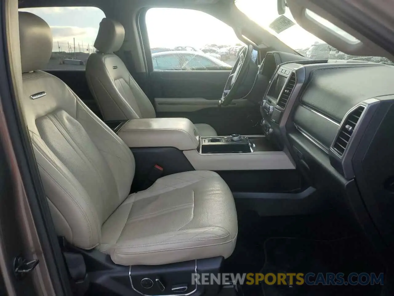 7 fotografías del automóvil dañado 1FMJU1LTXKEA56503 FORD EXPEDITION 2019
