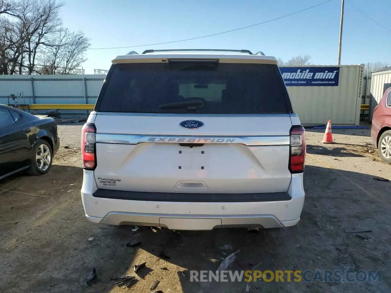 6 fotografías del automóvil dañado 1FMJU1MT4KEA62215 FORD EXPEDITION 2019