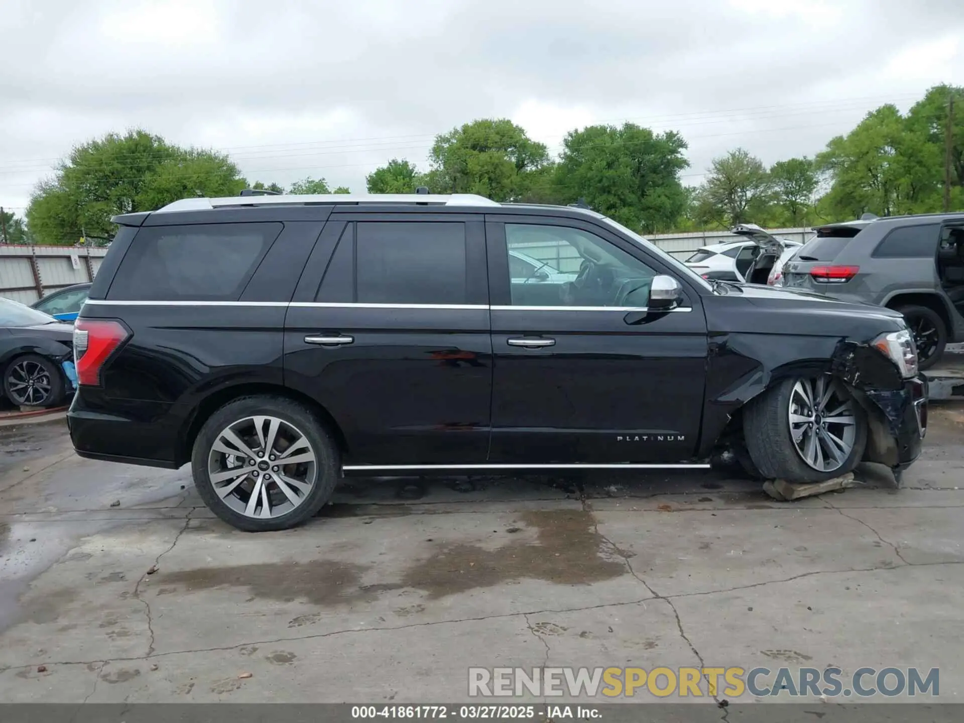 14 fotografías del automóvil dañado 1FMJU1MT8KEA02325 FORD EXPEDITION 2019
