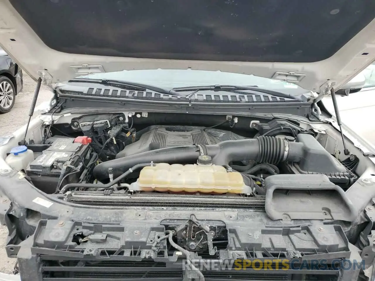 12 fotografías del automóvil dañado 1FMJU1MTXKEA03220 FORD EXPEDITION 2019