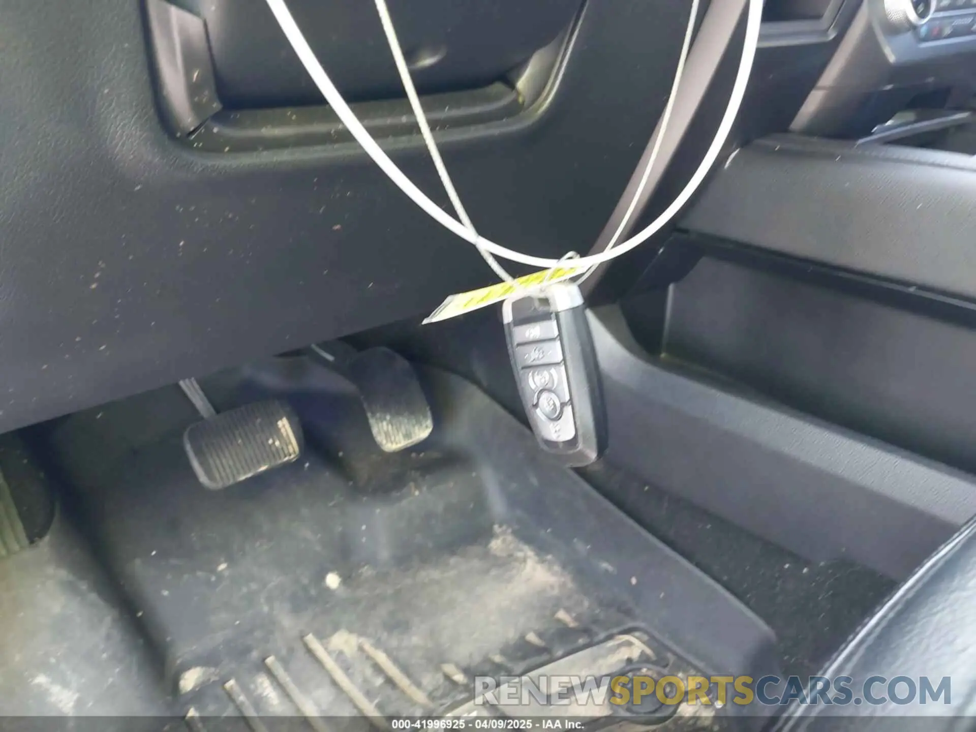 11 fotografías del automóvil dañado 1FMJU2AT2KEA40515 FORD EXPEDITION 2019