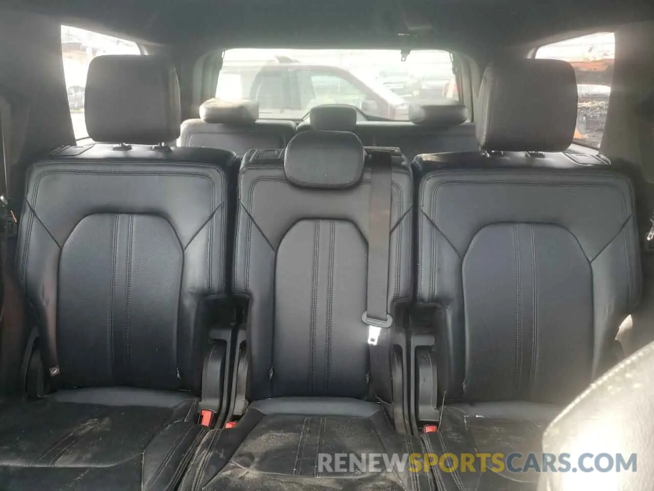 10 fotografías del automóvil dañado 1FMJU2AT4KEA37406 FORD EXPEDITION 2019